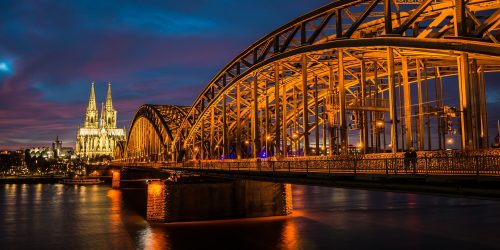 cologne-1078671_1920